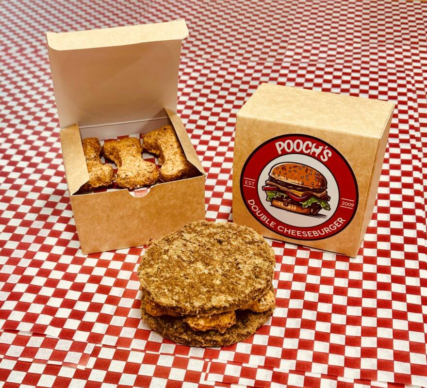 Pooch's Double Cheeseburger 210g